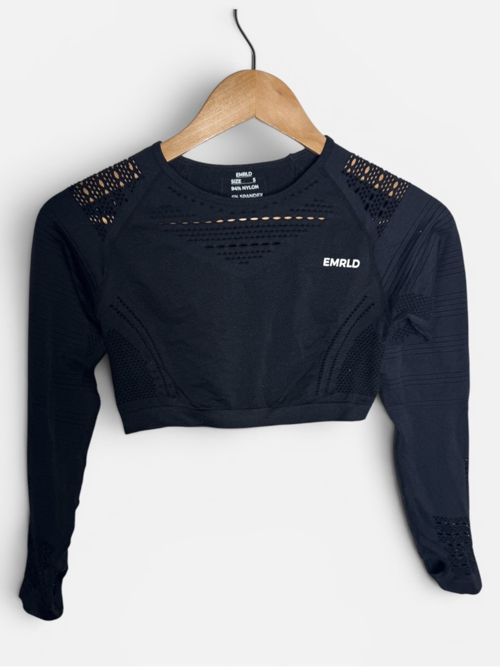 EMRLD Black Seamless Long Sleeve Crop Top - Picture 2 of 7